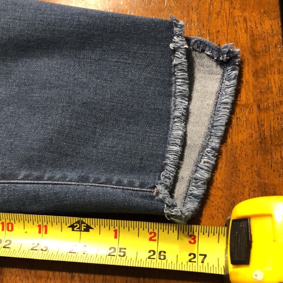 Democracy “Ab” Solution Skinny Ankle Fringe Jeans - Picture 9 of 10